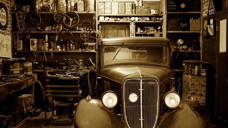 vitrine-TOURTOUR-min_antique_auto_automobile_automotive_car_classic_equipment_fix-1169797